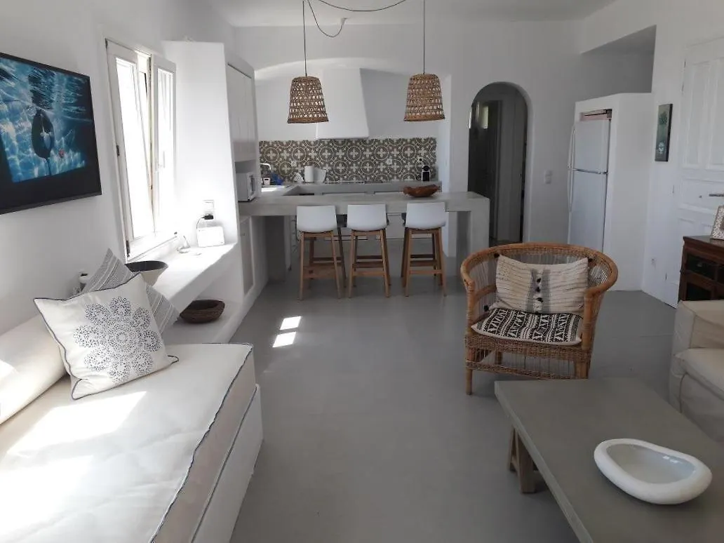 Modern And Cosy Unique View Villa 투를로스
